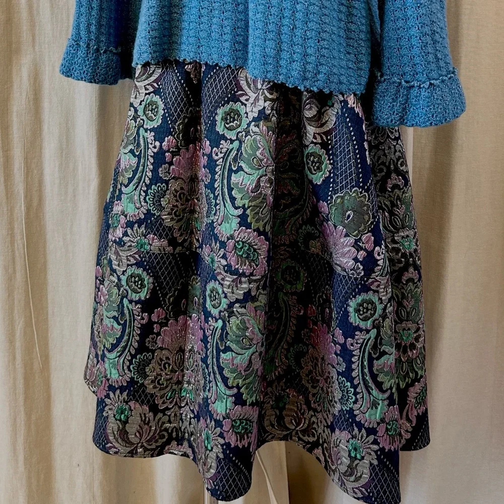 Taffeta Circle Skirt Tapestry Elegance Metallic Green and Blue Full Midi - Picture 5 of 5